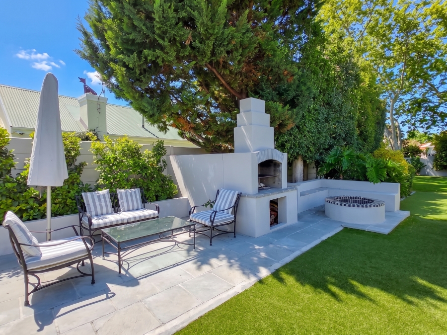 3 Bedroom Property for Sale in Constantia Western Cape